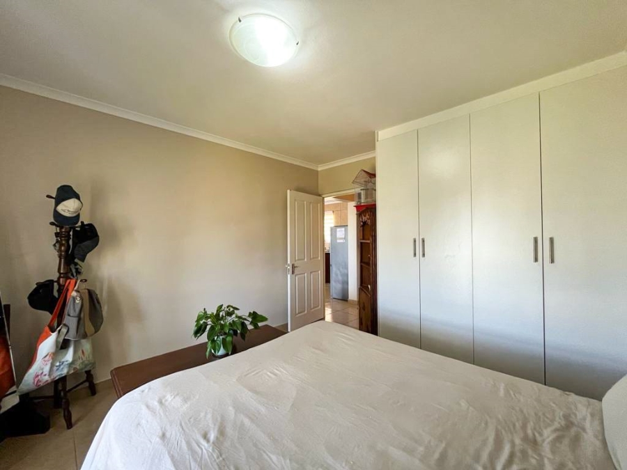 To Let 2 Bedroom Property for Rent in Burgundy Estate Western Cape